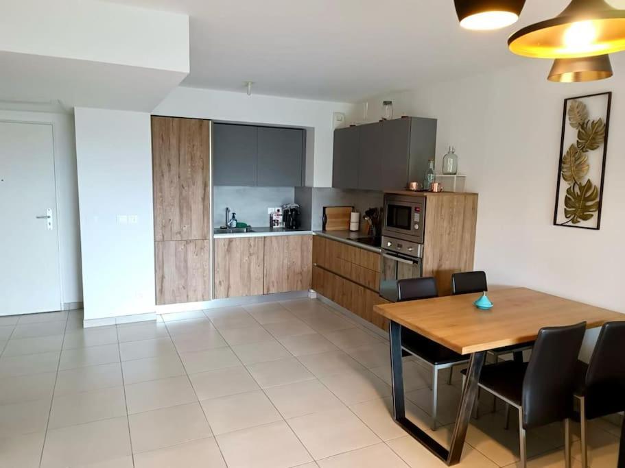 Appartement Pessicart - T2 Avec Terrasse - Avec Piscine Nice